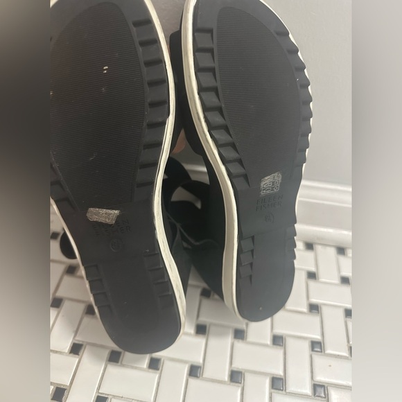 Eileen Fisher Black Strappy Sandals - Picture 5 of 6
